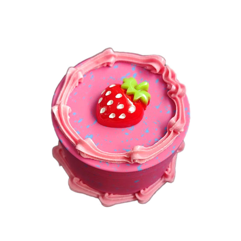 New Arrival Unique Design Zinc Alloy 63mm 4 Parts Cake Herb Grinder Cute Fanny Tobacco Grinder for Smoke Crusher for Herb