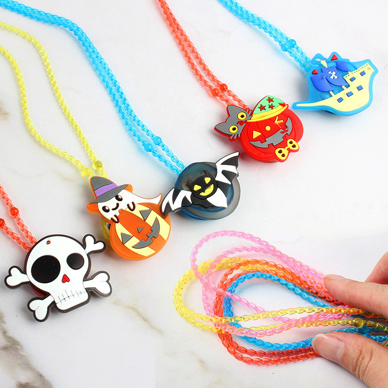 Hot Sale Halloween Led Flashing Plastic Pumpkin Pendant Glow Necklace Accessories Halloween Light Up Children Toys