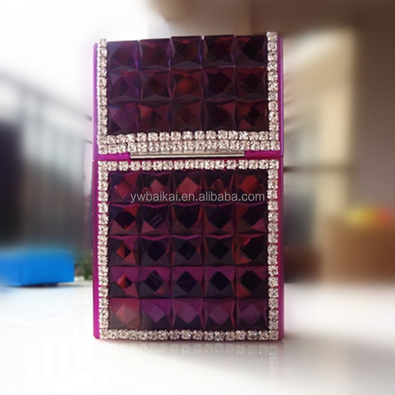 20 Sticks Thin Fashion Pipe Creative Personality Cigarette Case Slim Metal Cigarette Case crystal bling bling Cigarette Box