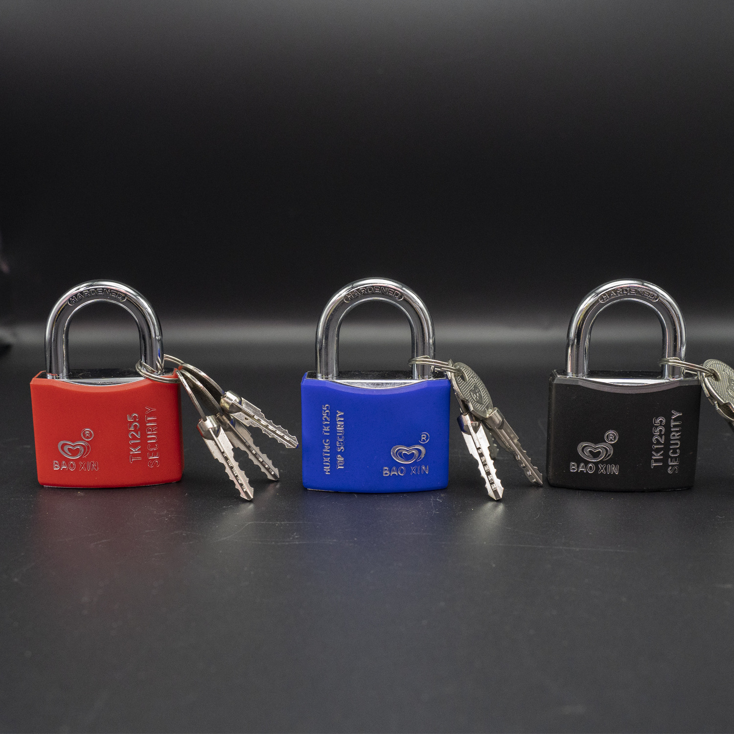 Baoxin Factory High Quality Color Shell Cross Padlock Specifications Low Price Weatherproof Master Lock Disc Padlock 50mm