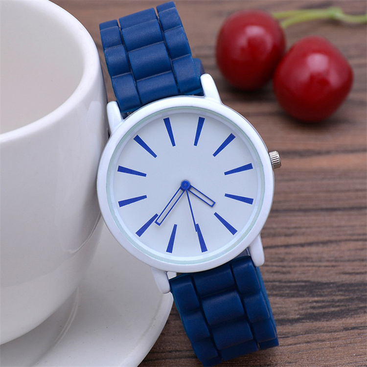 Classic Hot Selling Ultra-Thin Candy Color Silicone Female Student Watch Geneva Jelly Color Quartz Hand Watch