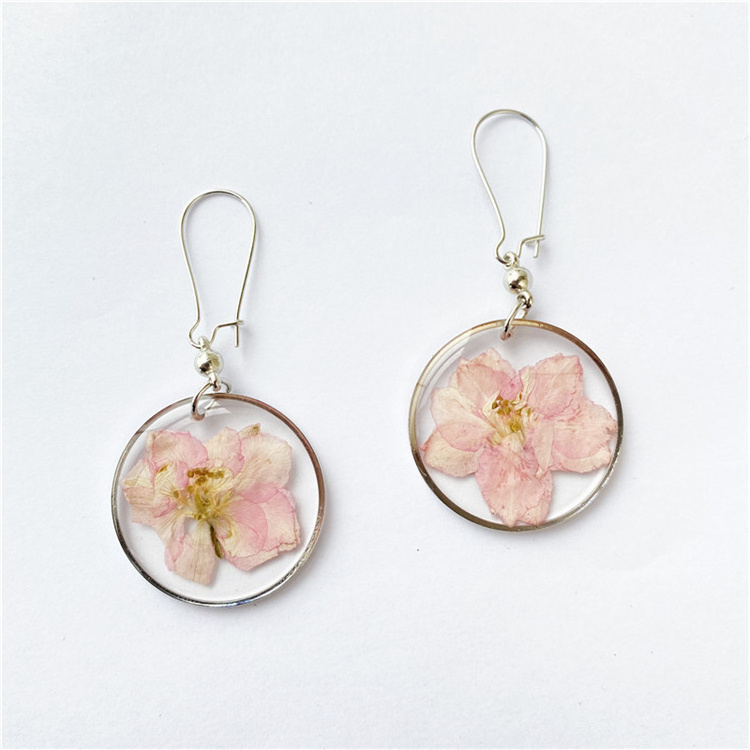 Summer New Style Simple Fashion Acrylic Resin Flower Earrings Women Dried Flower Clear Resin Earrings Jewelry Wholesale