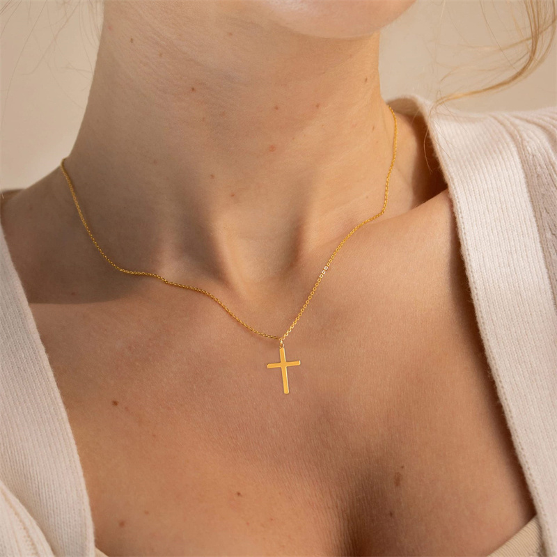 Wholesale Stainless Steel Cross Necklace 18k Gold Minimalist Women Christian Jesus Cross Pendant Necklace