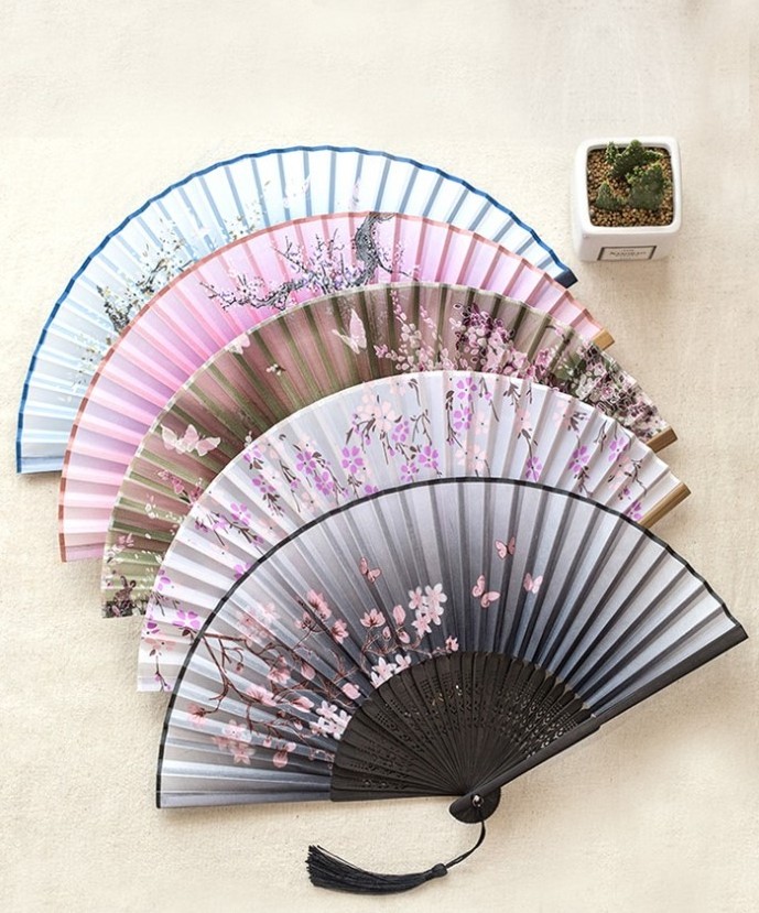 Wholesale Chinese style summer Japanese style classical dance women's ancient costume folding retro hand fan