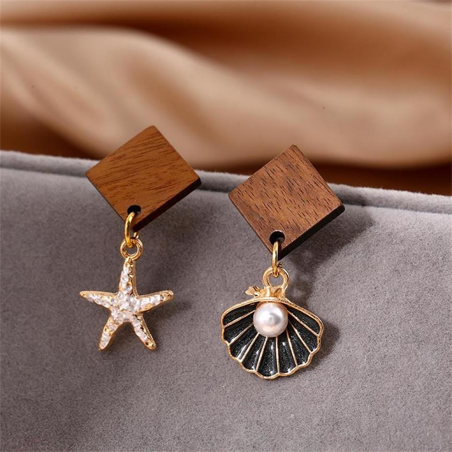 DAIHE 2024 Summer Fashion Jewelry Bohemian Beach Style Cute Starfish Pearl Shells Wooden Earrings