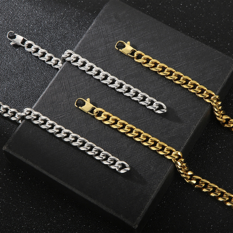 DAIHE Hip hop jewelry cuban link chain necklace ice out buckle stainless steel miami cuban chain for men with custom logo