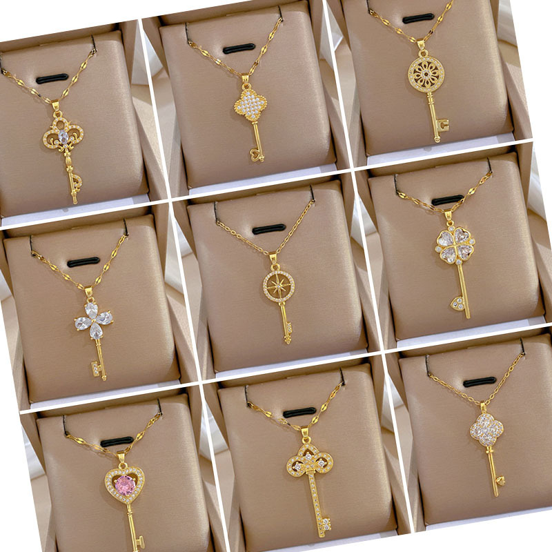 DAIHE 2024 High Quality Fashion Jewelry Gold Plated Stainless Steel Key Pendant Necklaces For Women