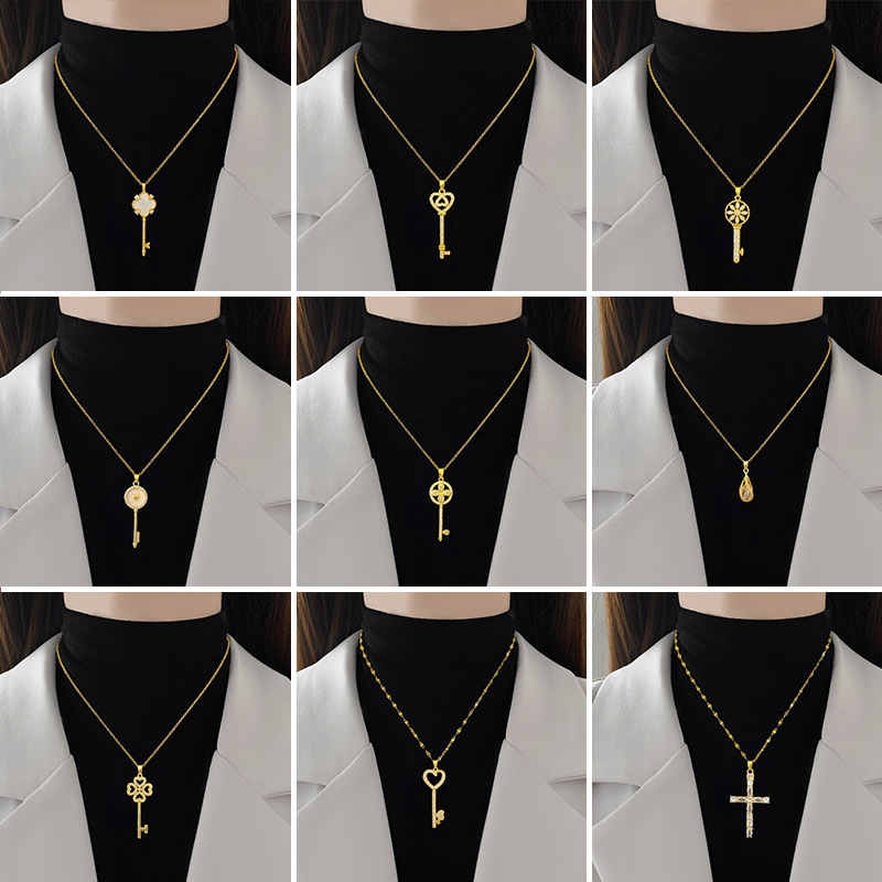 DAIHE 2024 High Quality Fashion Jewelry Gold Plated Stainless Steel Key Pendant Necklaces For Women