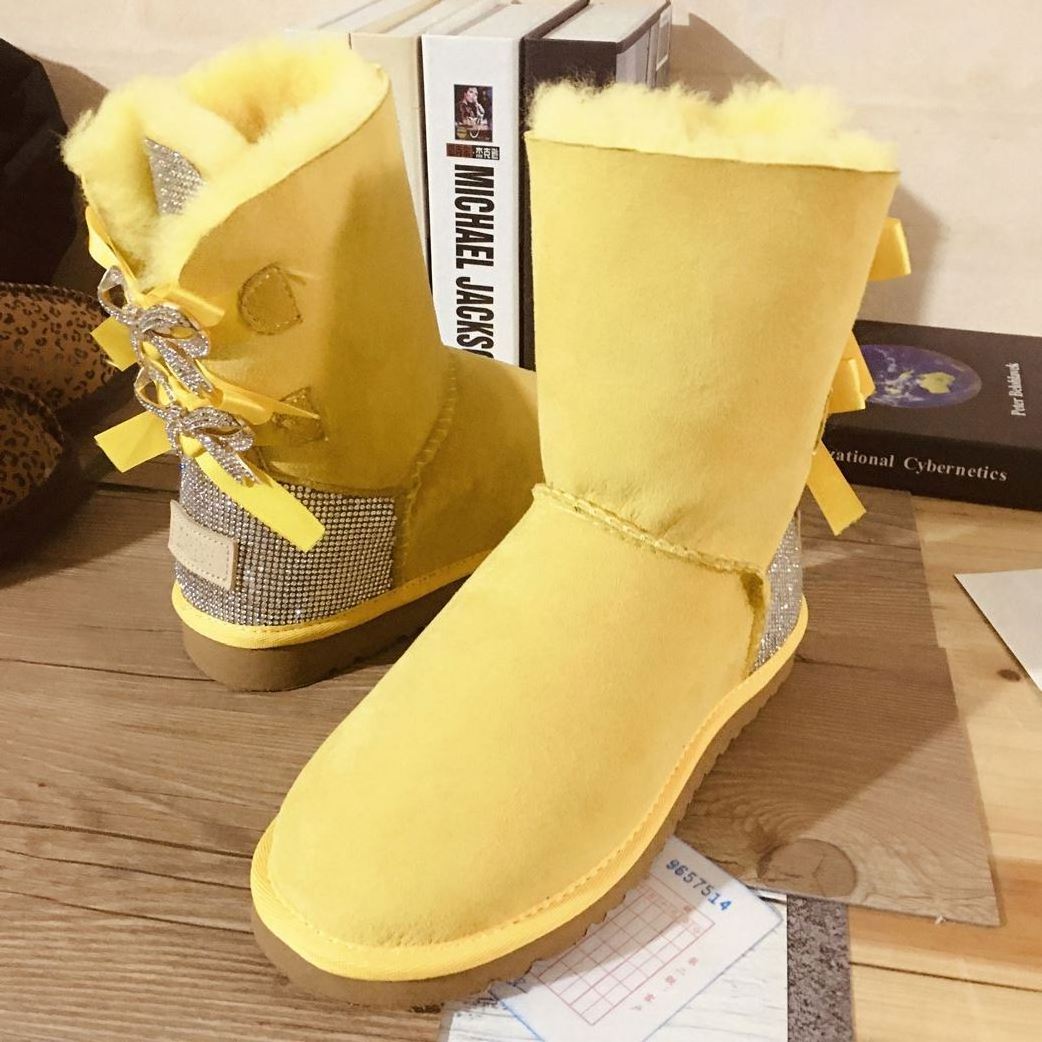 2023 New Womens Flat Sheepskin Des Bottes Femme Outdoor Warm Boots Fur Women Winter Luxury  Boots Women's wool Snow Boots