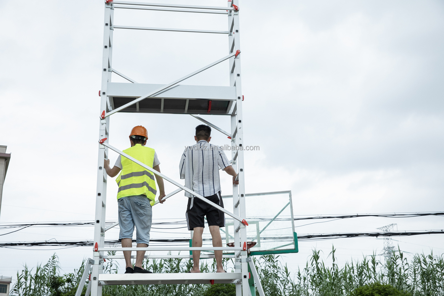 Aluminium 5.6m scaffolding working platform ladder with wheels