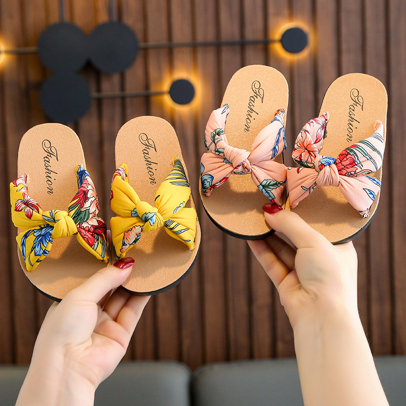 Kids Slippers for Girls Sun Flower Flip Flops Summer Baby PVC Soft Non-Slip Children Beach Shoes Flat Heels Cute Toddler Slides