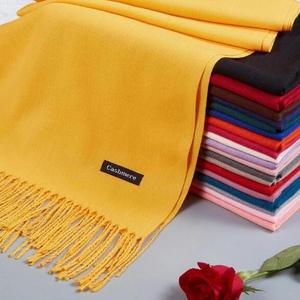 Fashion Ladies Pure Color OEM 70*190 Luxury Hijab Shawl Winter Pashmina Scarf With Tassel