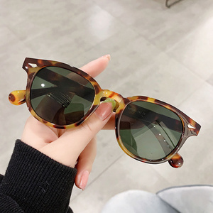 6095 Fashion Oval Sunglasses Women Men Retro Rivets Shades Trending Men Clear Ocean Lens Square Glasses Women