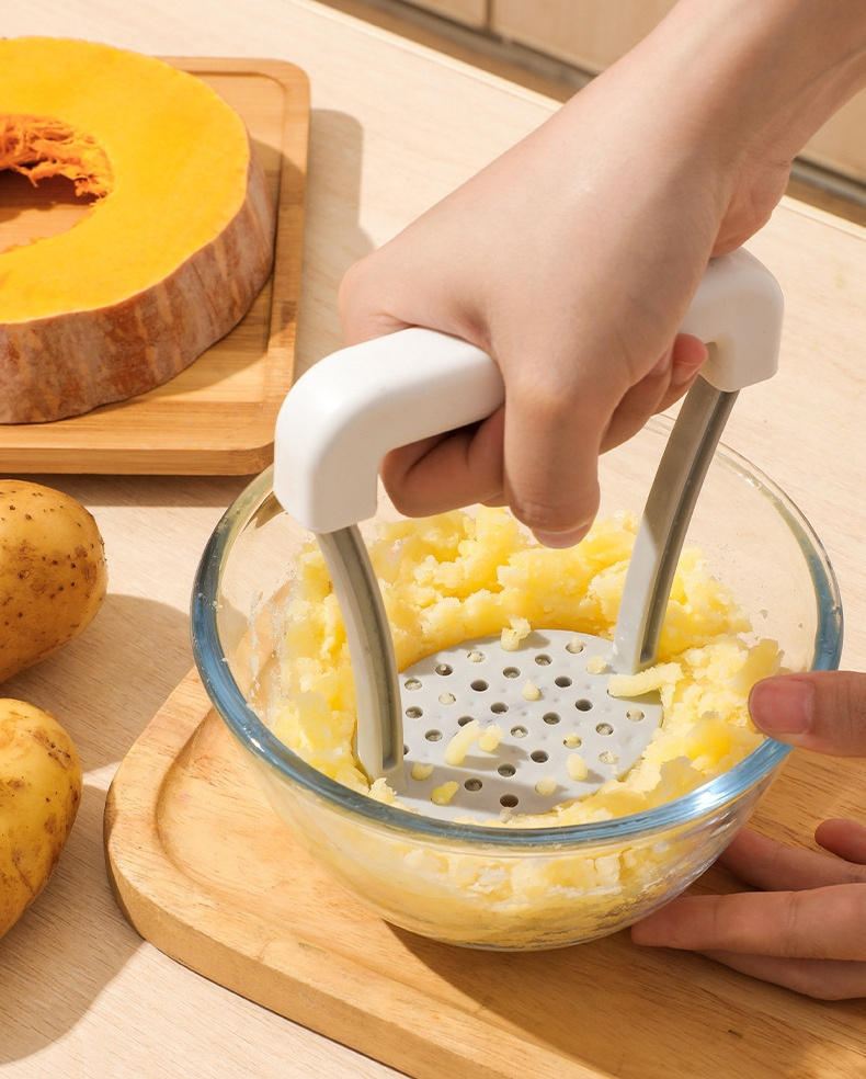 2024 Hot Selling PP Material Garlic Potato Press Crusher Eco-Friendly Kitchen Accessory Tool