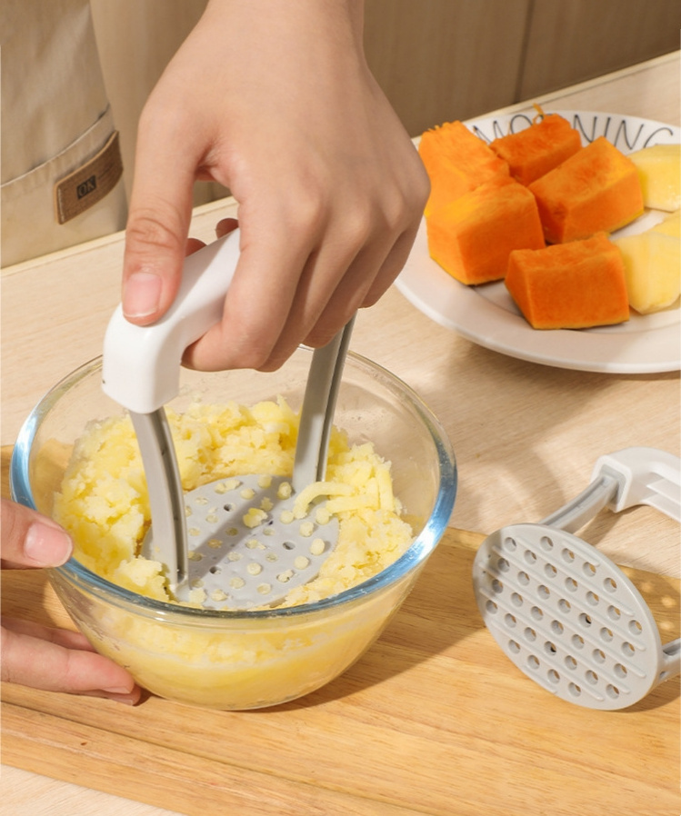 2024 Hot Selling PP Material Garlic Potato Press Crusher Eco-Friendly Kitchen Accessory Tool