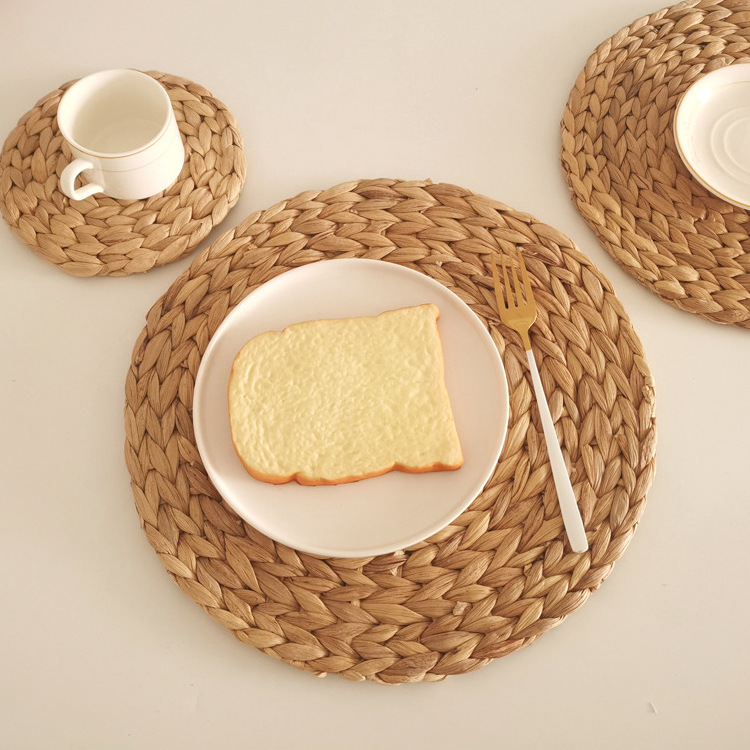 Natural Round Water Hyacinth Woven Placemats Rattan Placemats Round Placemats Heat Resistant