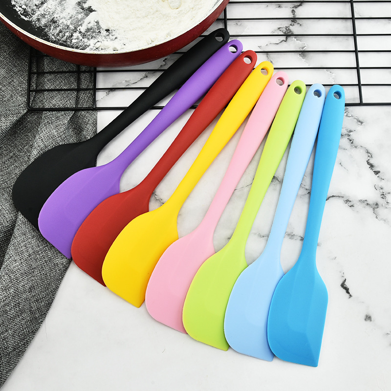 Hot Sale Non-stick Silicone Spatula Pastry Scraper Spatula Food Grade Baking Tools Heat Resistant Kitchen