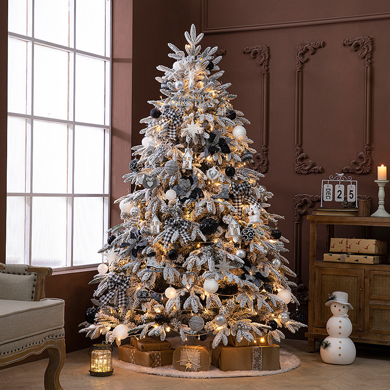 5FT 6FT 7FT PE Mix PVC Luxury Snow Christmas Tree With Ornaments And Light