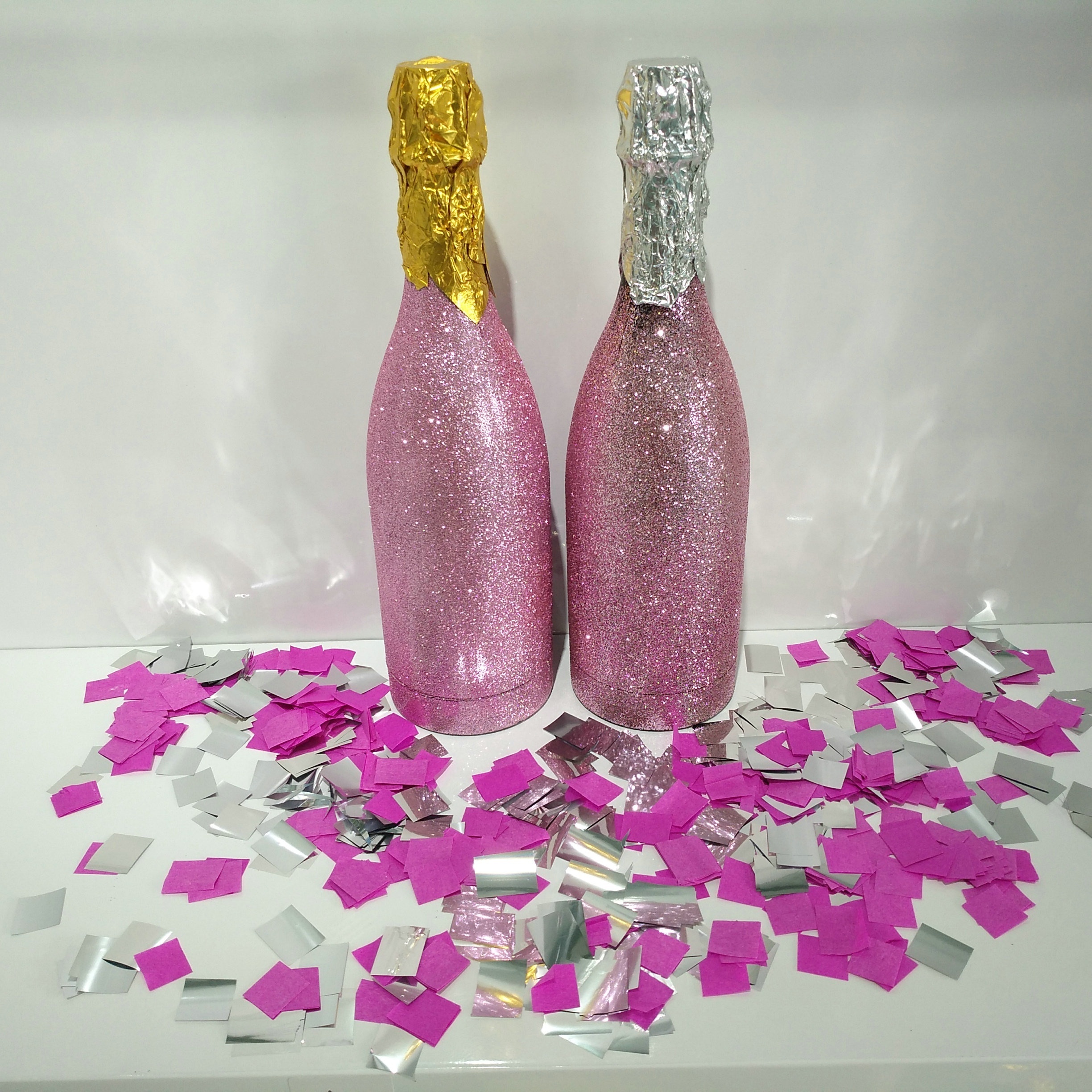 32.5cm gold champagne bottle party popper confetti cannon