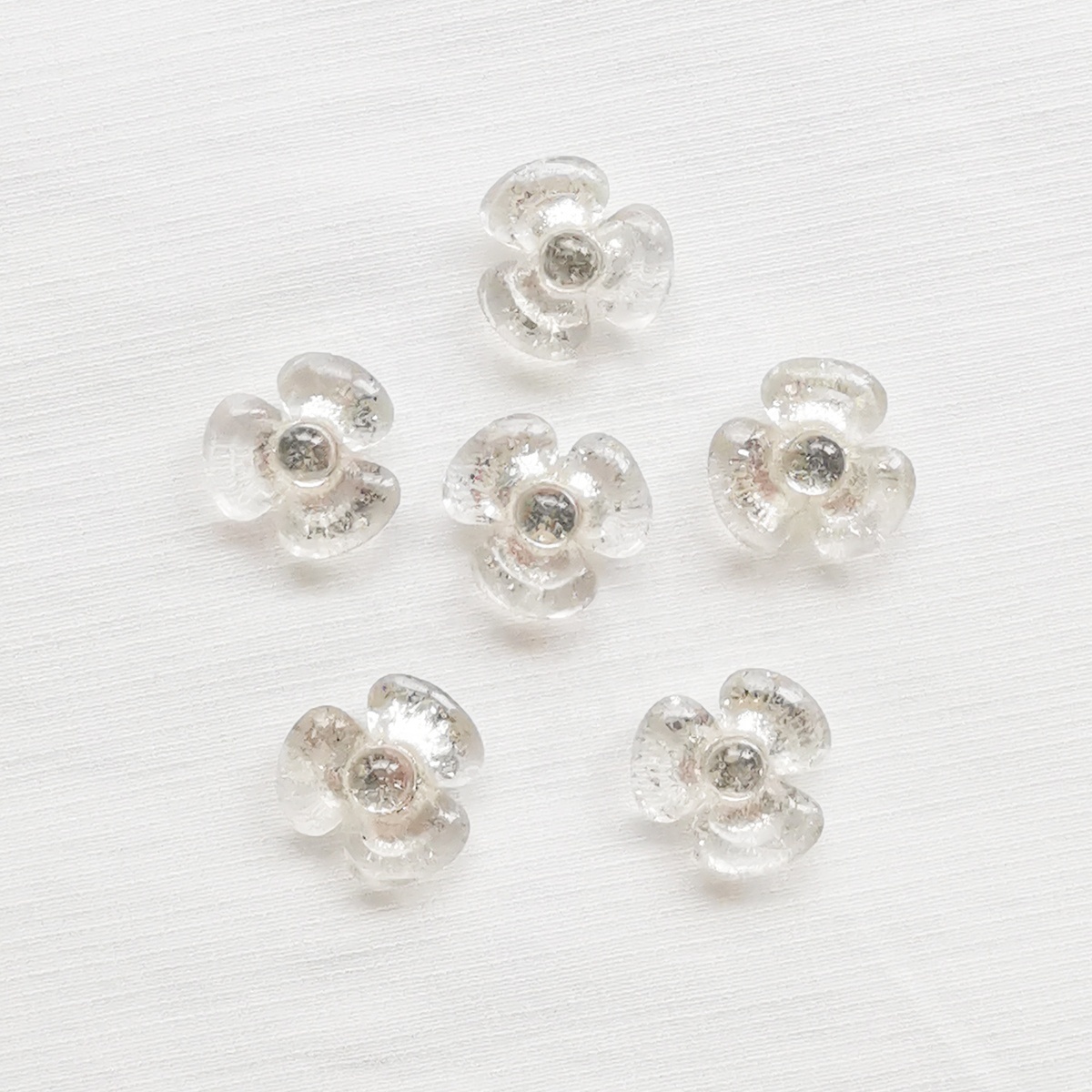 12mm flower with silver glitters resin stone glue on garment and flatback transparent beads glue on nail arts as decoration sell