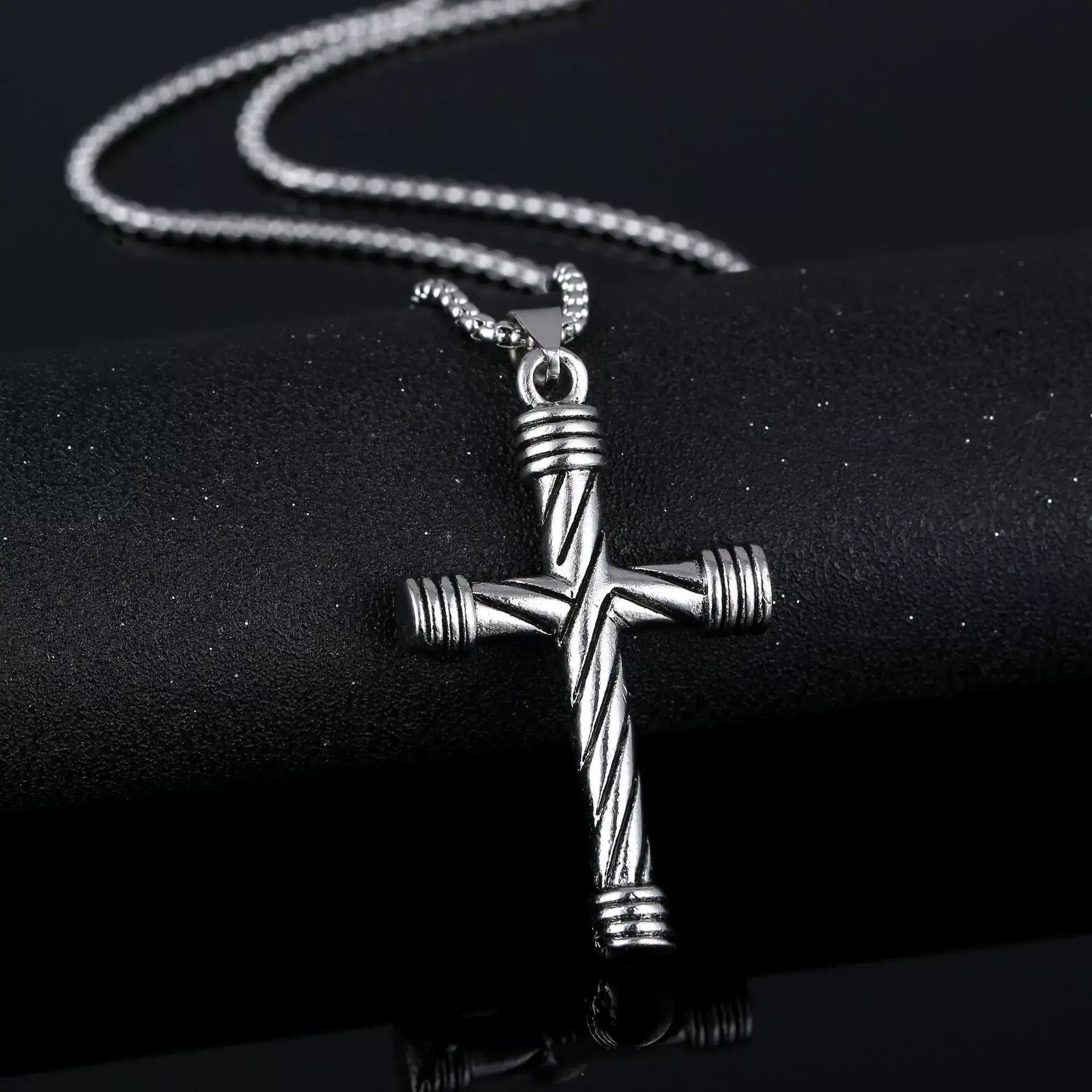 HP western style stainless steel pearl necklace demon skull pendant necklace cross pendant necklace for men