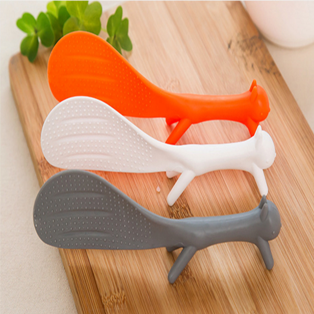 Z377   Cute Gadgets Household Scoop Restaurant Plastic Paddle Holder Meal Squirrel Shaped Ladle  Kitchen rice Spoon Tools