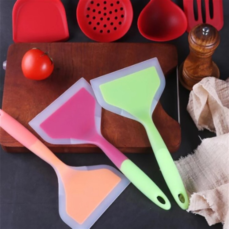 Creative household tools Cooking Utensils Spatula Beef Meat Egg Kitchen Scraper Wide Pizza Cooking Tools Silicone Kitchen ware