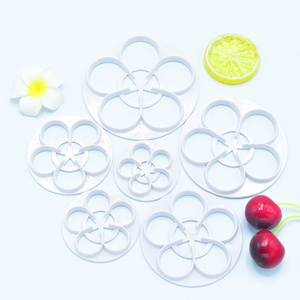 Hot Sale 6Pcs/Set Plum Flower Plunger Fondant Mold Cutter Sugar Craft Cake tools Decorating Christmas Cake Decorating Tools