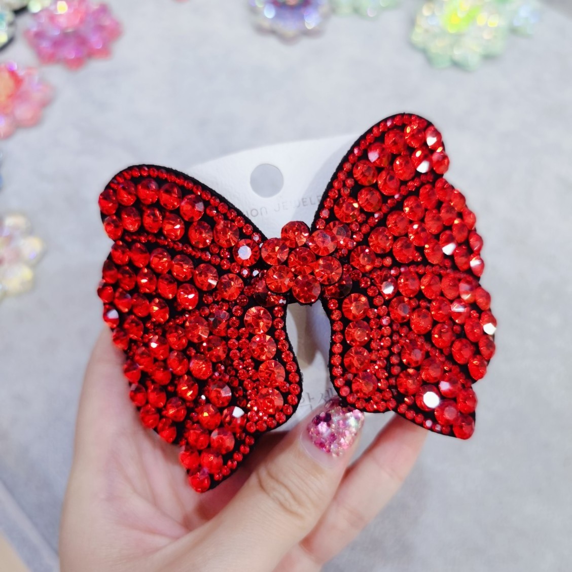 Wholesale Rhinestone Metal Hair Claw Clips Popular Large Spring Duckbill Butterfly Hair Grab Clip For Women