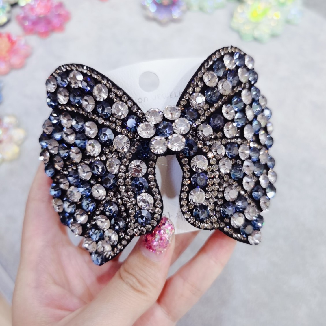 Wholesale Rhinestone Metal Hair Claw Clips Popular Large Spring Duckbill Butterfly Hair Grab Clip For Women