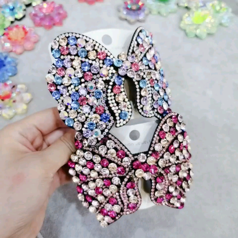 Wholesale Rhinestone Metal Hair Claw Clips Popular Large Spring Duckbill Butterfly Hair Grab Clip For Women