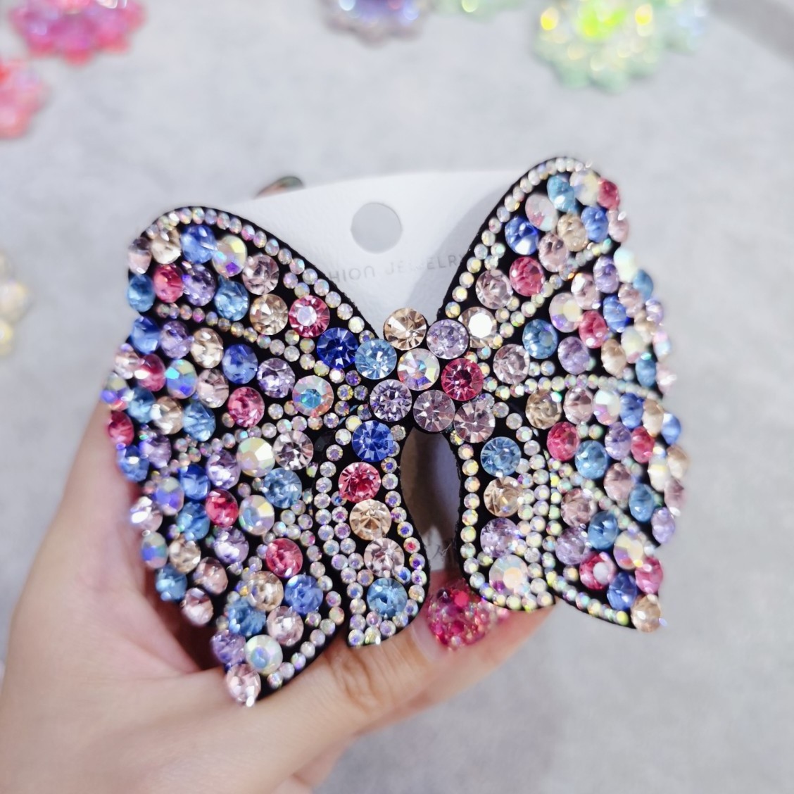 Wholesale Rhinestone Metal Hair Claw Clips Popular Large Spring Duckbill Butterfly Hair Grab Clip For Women