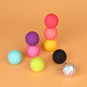 Personality Design Cute Unique Honey Round Lip Balm Ball Custom Logo Container Package Exfoliating Scrub Moisturizing Lip stick