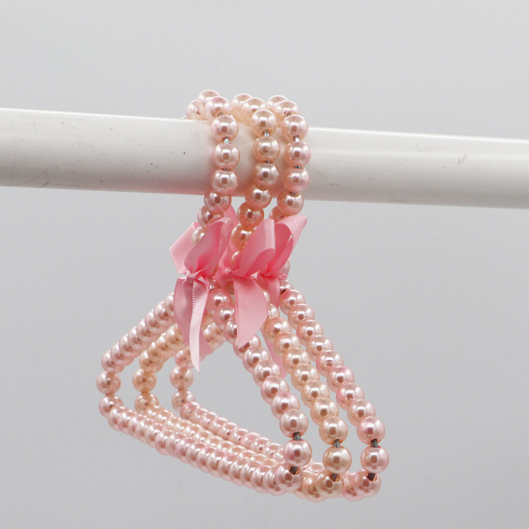 ZQ39 Pearl Clothes Hangers Lovely Faux Pearl Beaded Elegant Garment Clothes Hangers Ribbon Bowknot  Baby Kids Clothes Rack