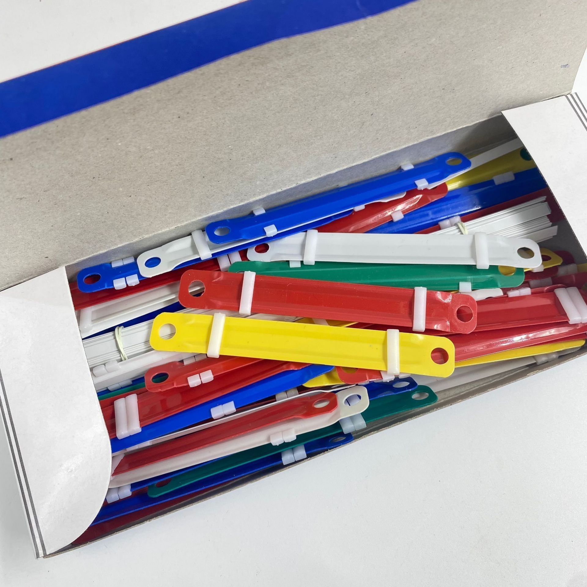 Office Stationery Supplies Colorful Pvc Plastic Prong Binding Paper File Fastener Supplier