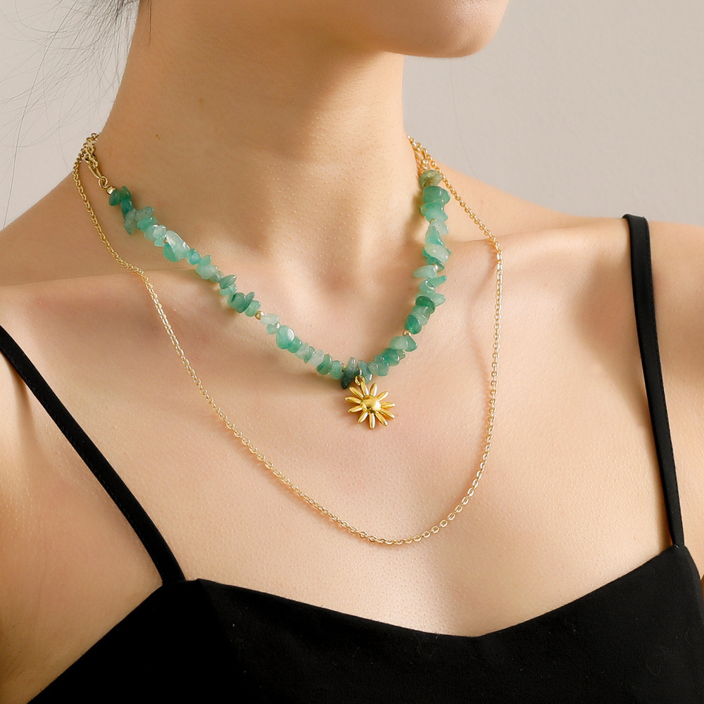 Statement Designer Gold Plated Emerald Natural Stone Bead Layer Chain Flower Pendant Necklace for Women Fashion Jewelry