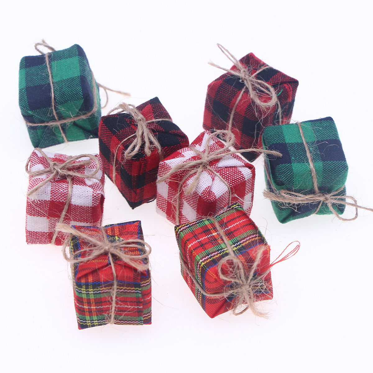 Christmas Scottish Cotton Linen Foam Small Gift Box Pendant Dollhouse Festival Party Christmas Tree Decor Accessories