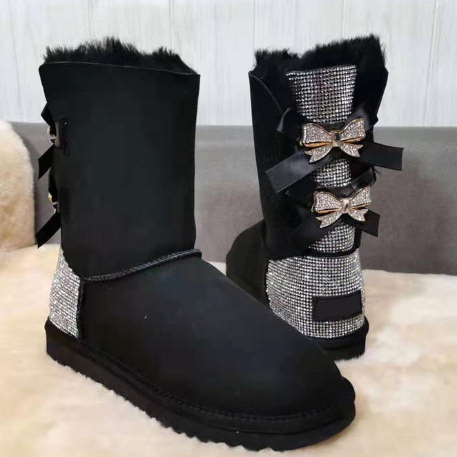 Factory Wholesale 2023 Newly Arrived Sheepskin Boots Lace Up Rhinestone Winter Warm Women's Snow Boots High Snow Boots