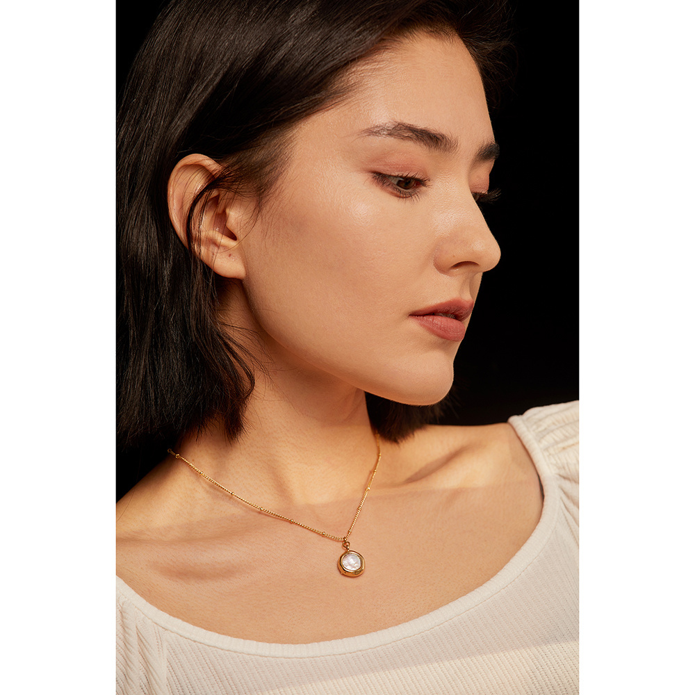 JINYOU 519 Waterproof Charm Fashion Luxury Freshwater Pearl Pendant Necklace Stainless Steel 18k Gold Plated Chic Jewelry Women