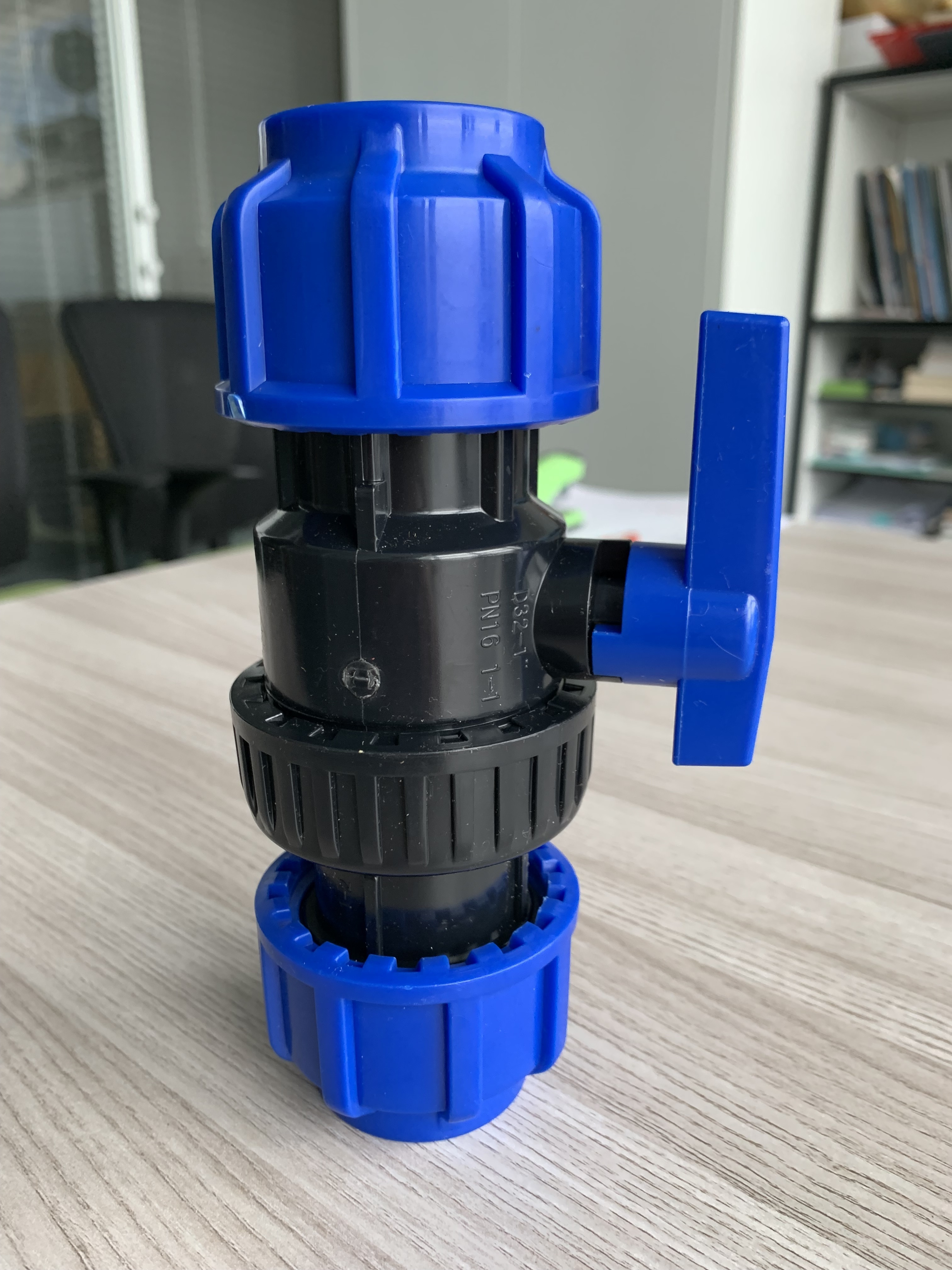 ERA PP HDPE COMPRESSION TRUE UNION BALL VALVE PN16 blue black FITTINGS accessories joint ball valve era DN20mm-DN63mm