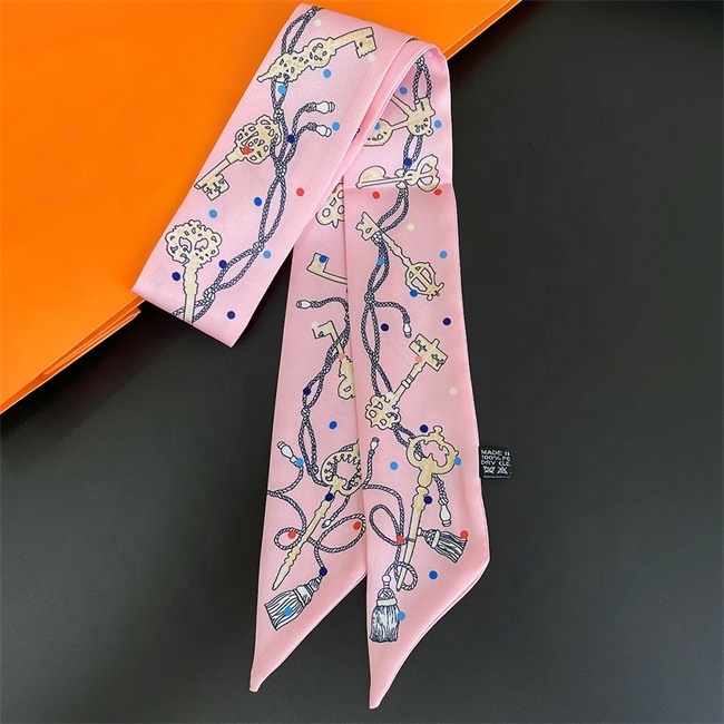 2023  Fashion vintage key chains Printed Silk Hair Scarf Women Headband Ladies Neck Tie Ribbon Bandana Scarves Accessories