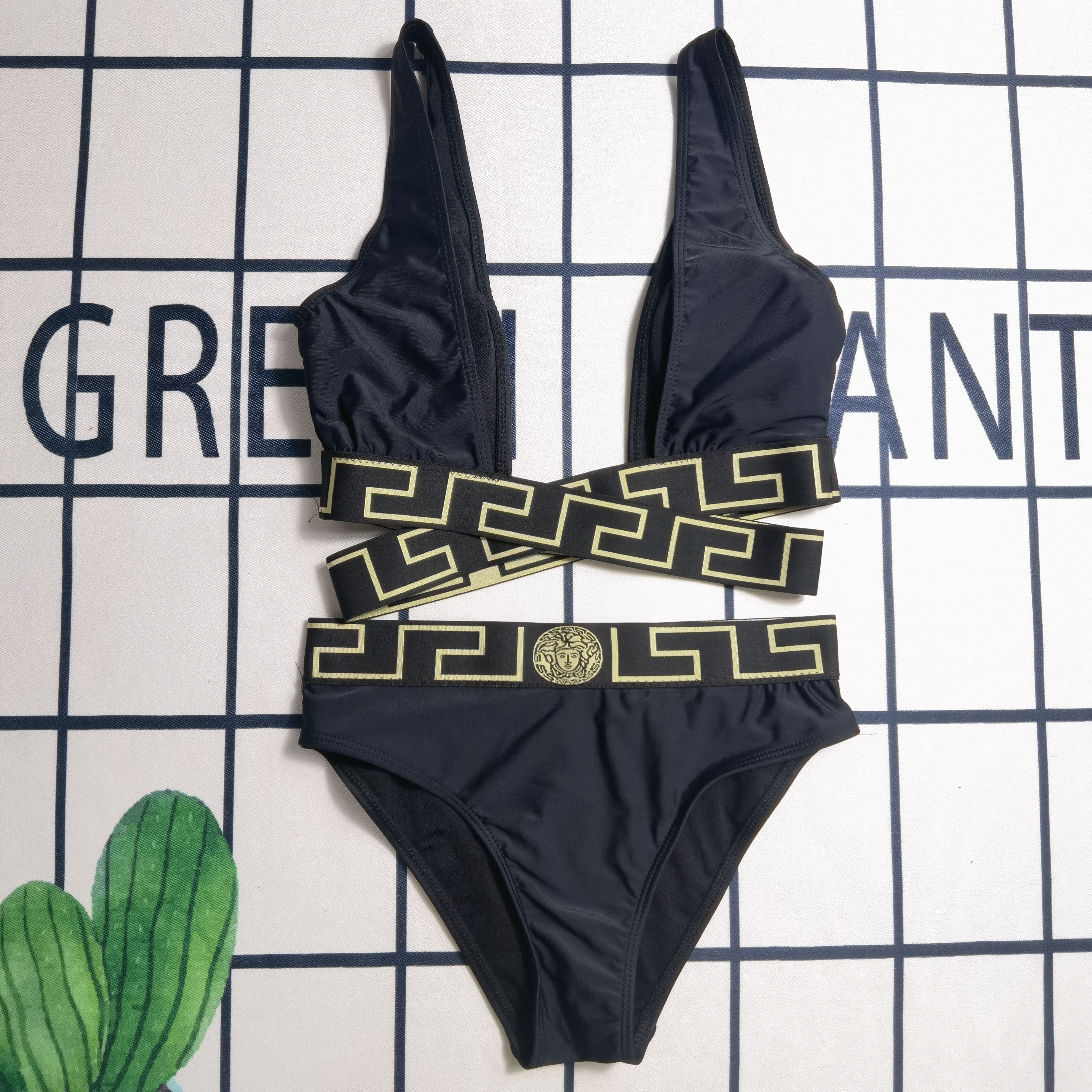 2024 High Quality Women Designer Luxury Swimsuit Famous Brands Sexy Letter Print Bikini Two Piece Bath Suit Designer Swimwear