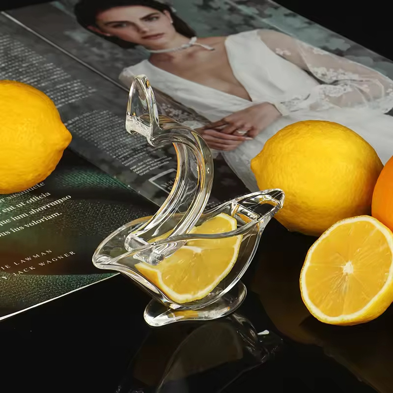 New Creative Kitchen Gadgets Manual Press Type Fruit Juicer Tool Bird Shape Citrus Orange Juicer Lemon Juicer Squeezer