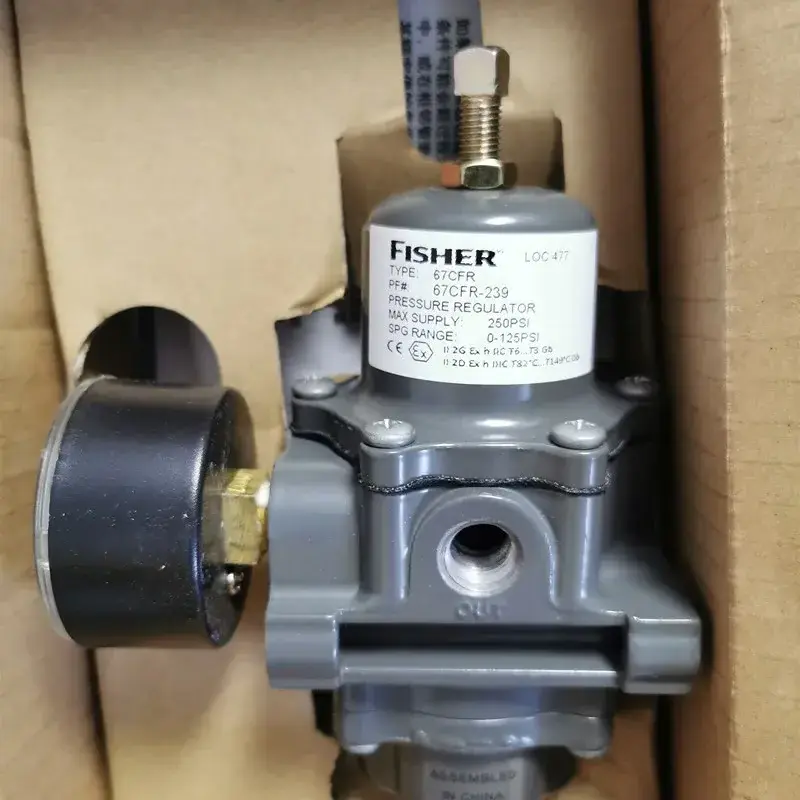 Pressure reducing valve fisher 67CFR-225/C4 67CF-1663-38531 pressure regulating valve mounted on the valve 67CFR-237 167DA