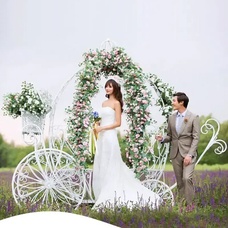 Luxury Wedding Props White Metal Cinderella Carriage Royal Princess Cinderella Pumpkin Carriage for Wedding Decoration