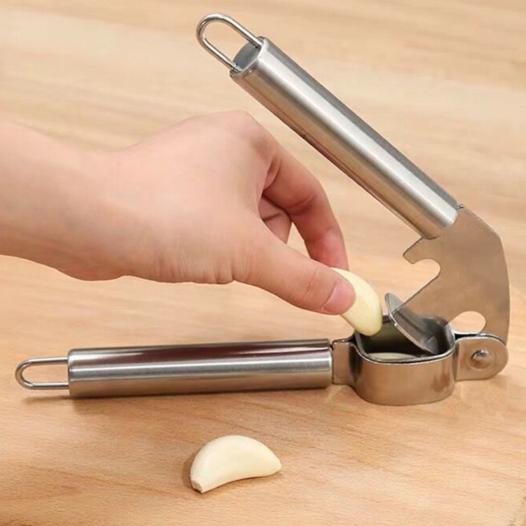 Creative Home Kitchen Gadgets Garlic Press Stainless Steel Vegetable Pepper Handheld Ginger Crushing Tool Garlic Presses