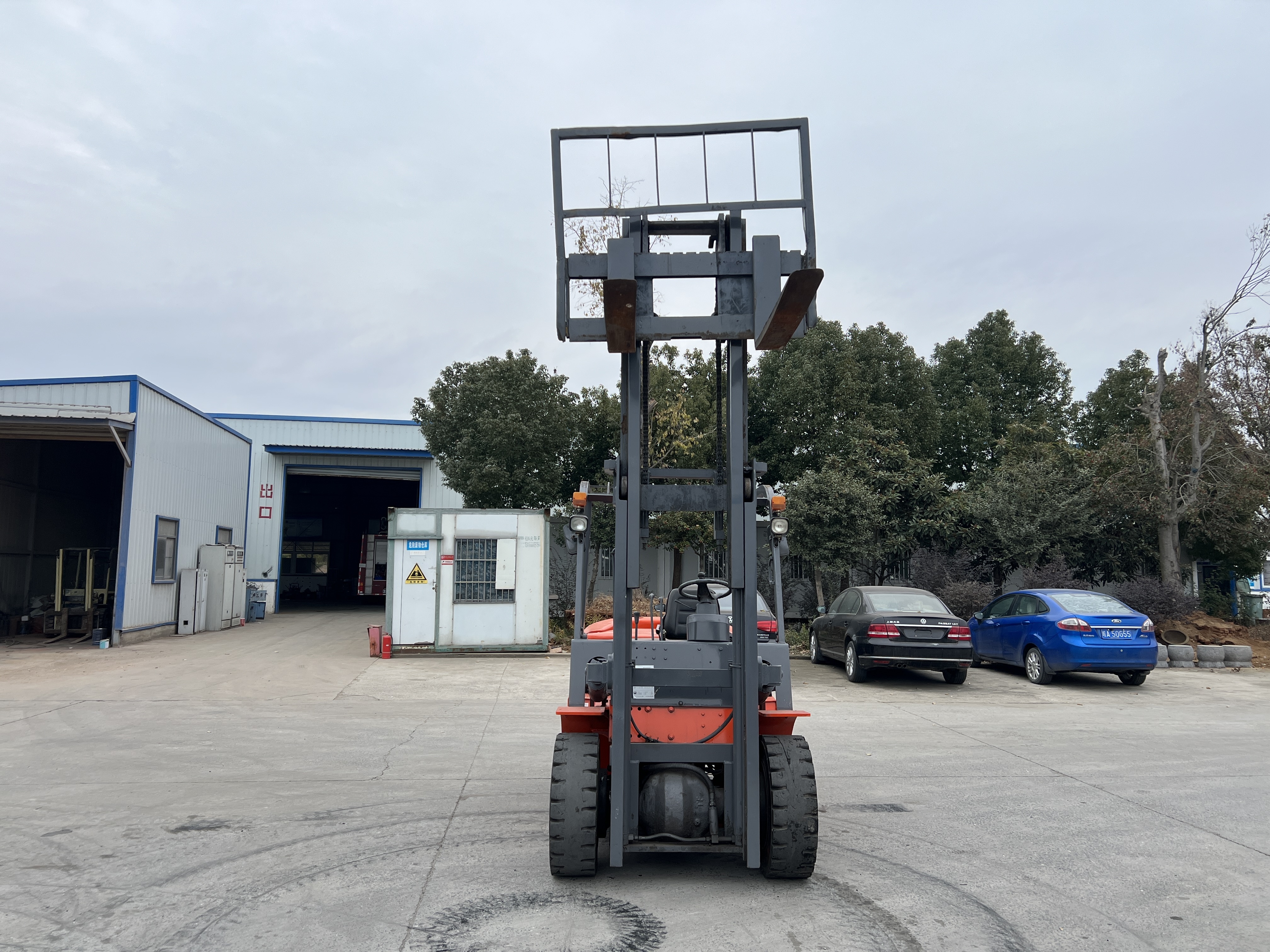 Cheap Price Used Heli H2000 50 Diesel Forklift Internal Combustion Counterbalance Fork Lift for Sale