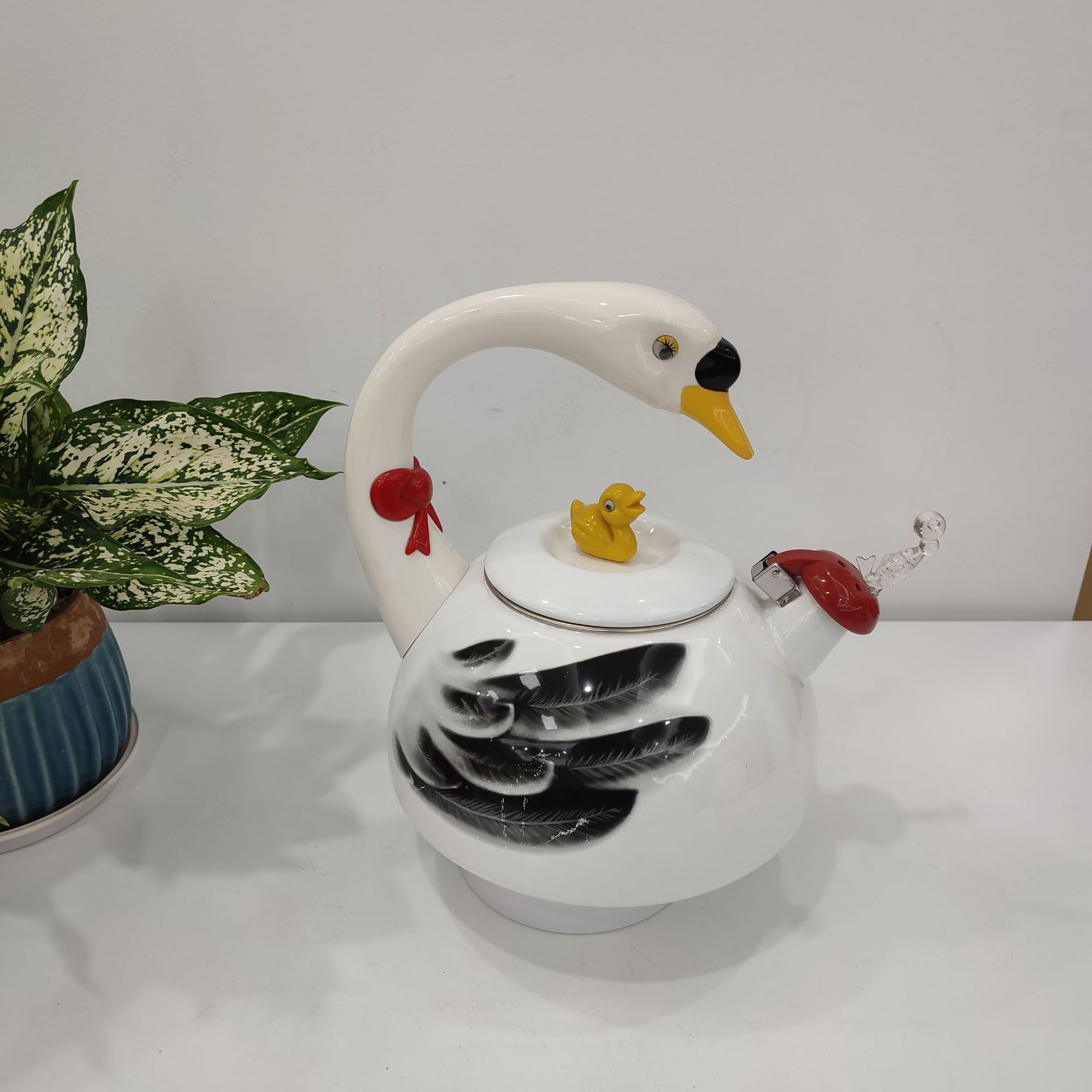 BOYANG Cartoon Home Kitchen Enamel Whistling Kettle Cute Cow Tea Kettle Water Kettle with Whistle