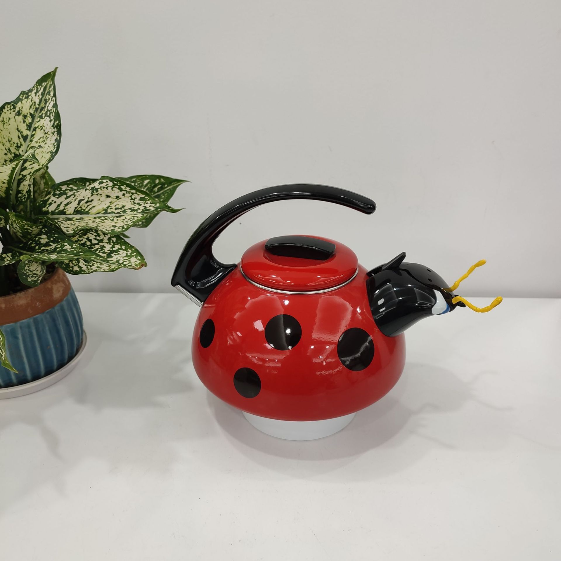 BOYANG Wholesale  2.8L Enamel Teapot Water Kettle Stove Top Whistling Kettle