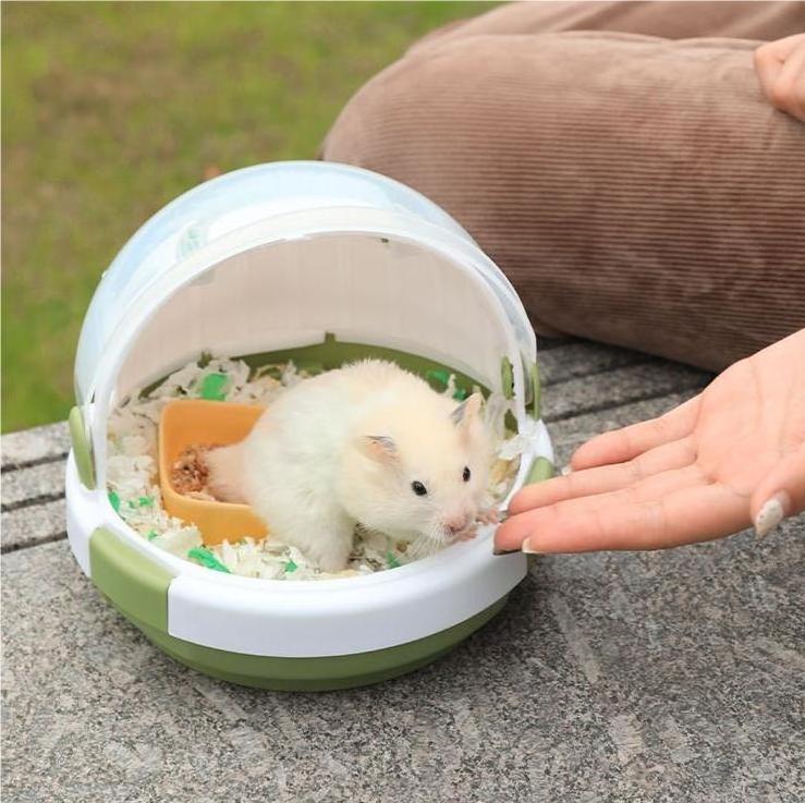 Hamster House Takeaway Cage Portable Hamster Cage Golden Bear Plastic House Bed for Small Animal